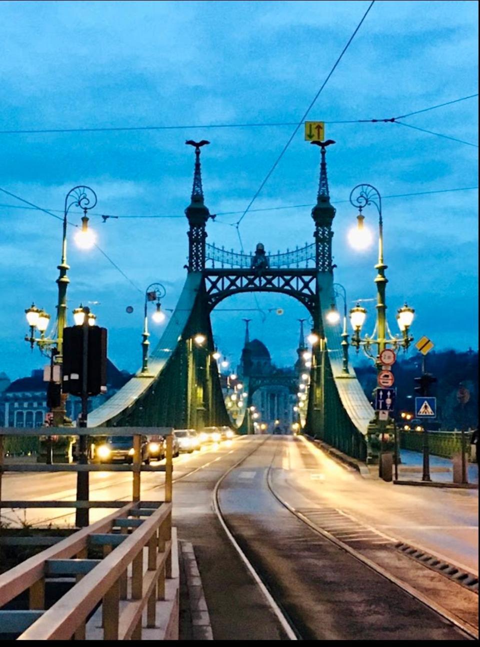ブダペストLiberty Bridge Zentaアパートメント エクステリア 写真